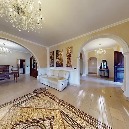 Ruggeri Villa *